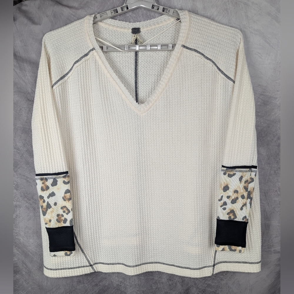 We The Free Size Small Lagen Look Waffle Leopard Print Oversized Shirt - Picture 1 of 12